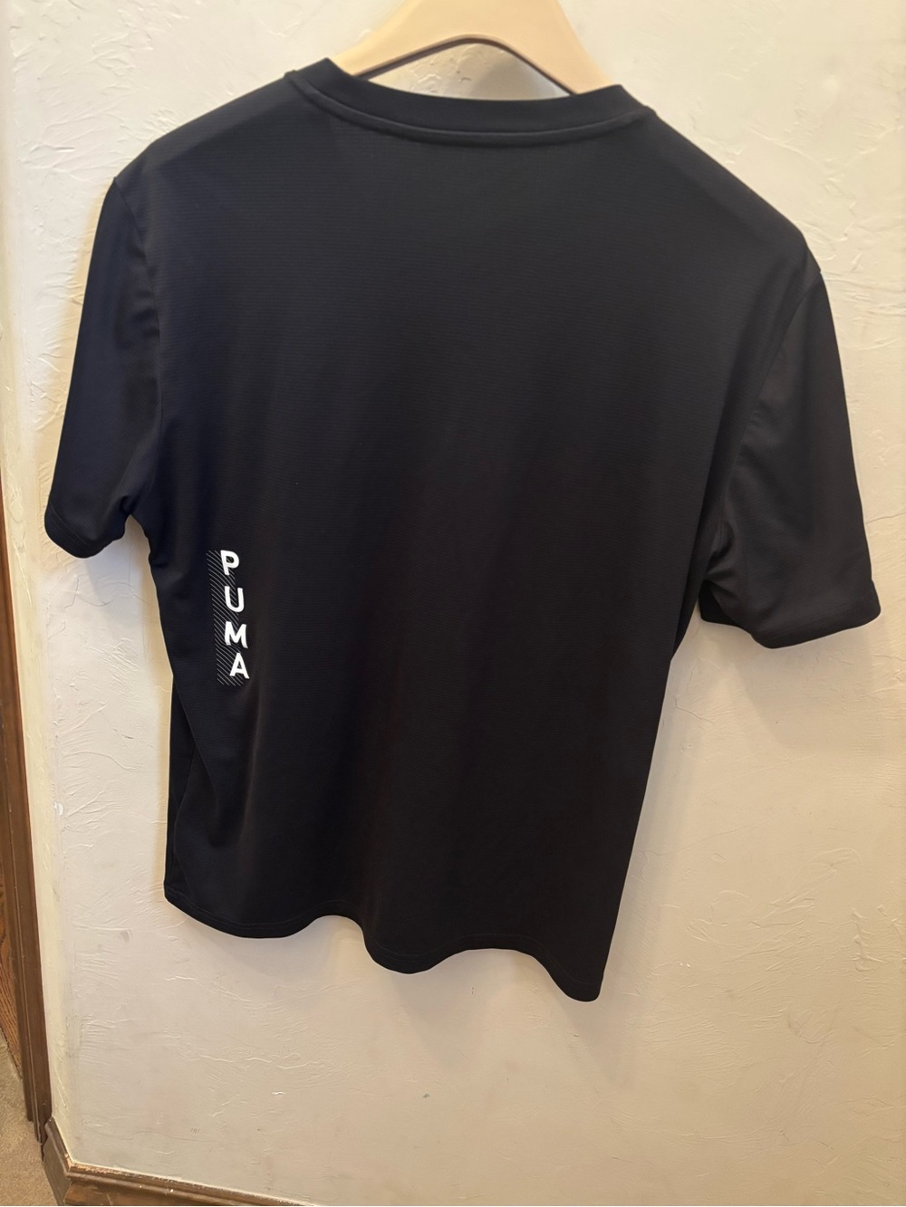 Puma Drifit tee! Men’s medium